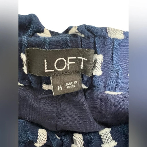 Loft 100% Cotton Navy Blue and White Drawstring shorts Size Medium - Picture 3 of 4